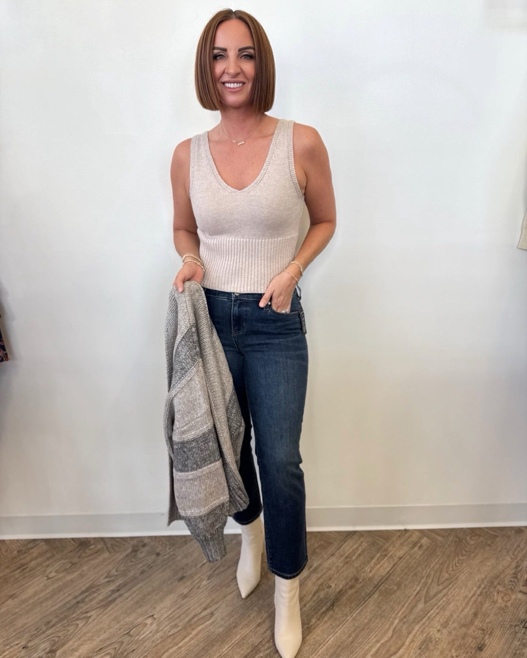 Roman V Neck Sleeveless Knit Topknit top