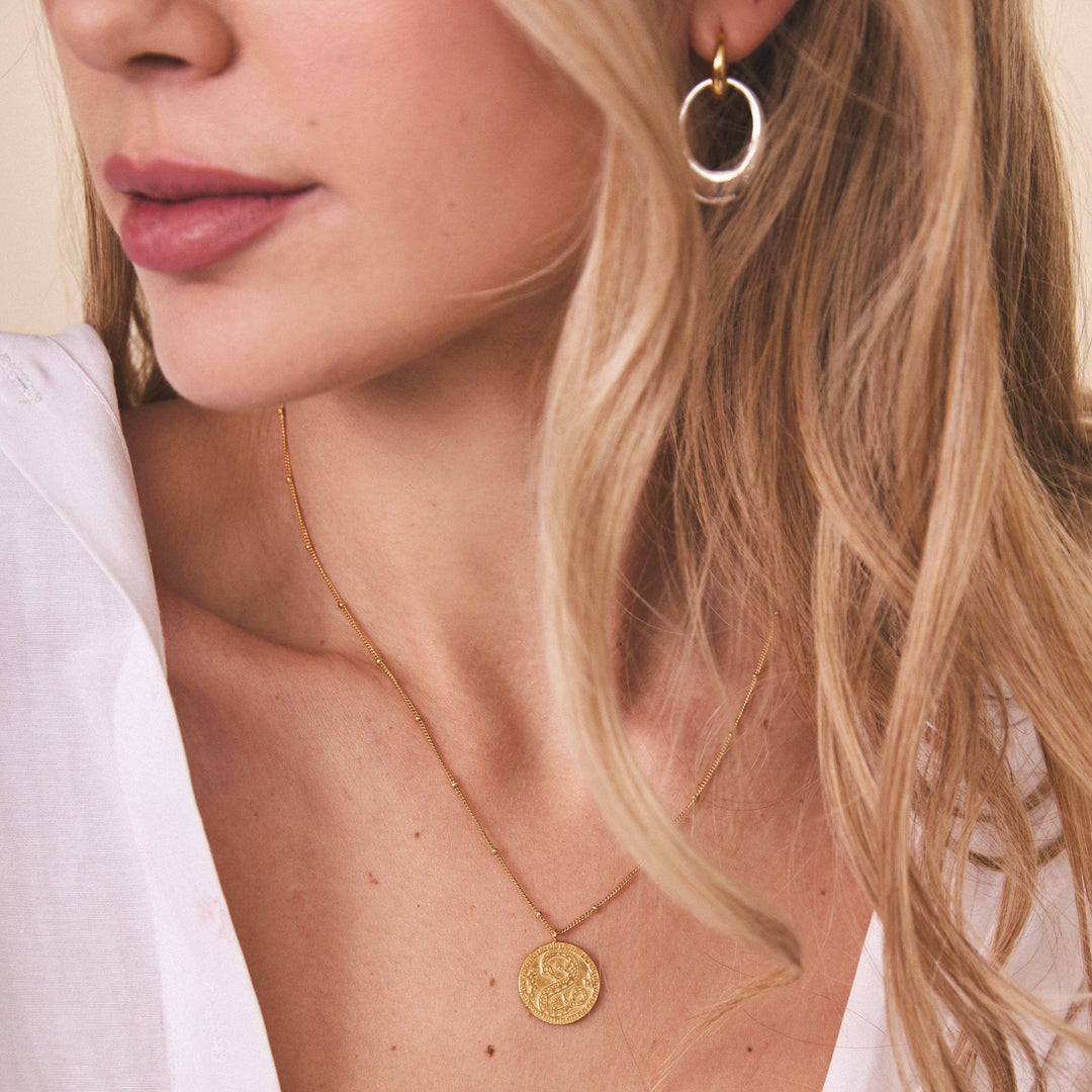 YEAR OF THE SNAKE NECKLACE: GOLDSNAKEN - G