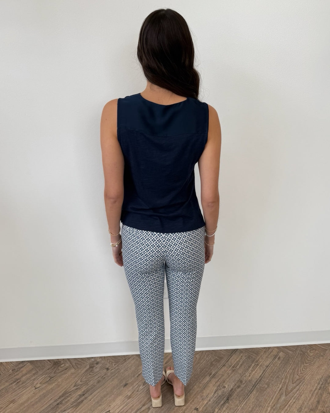 Liverpool Sleeveless V Neck Top