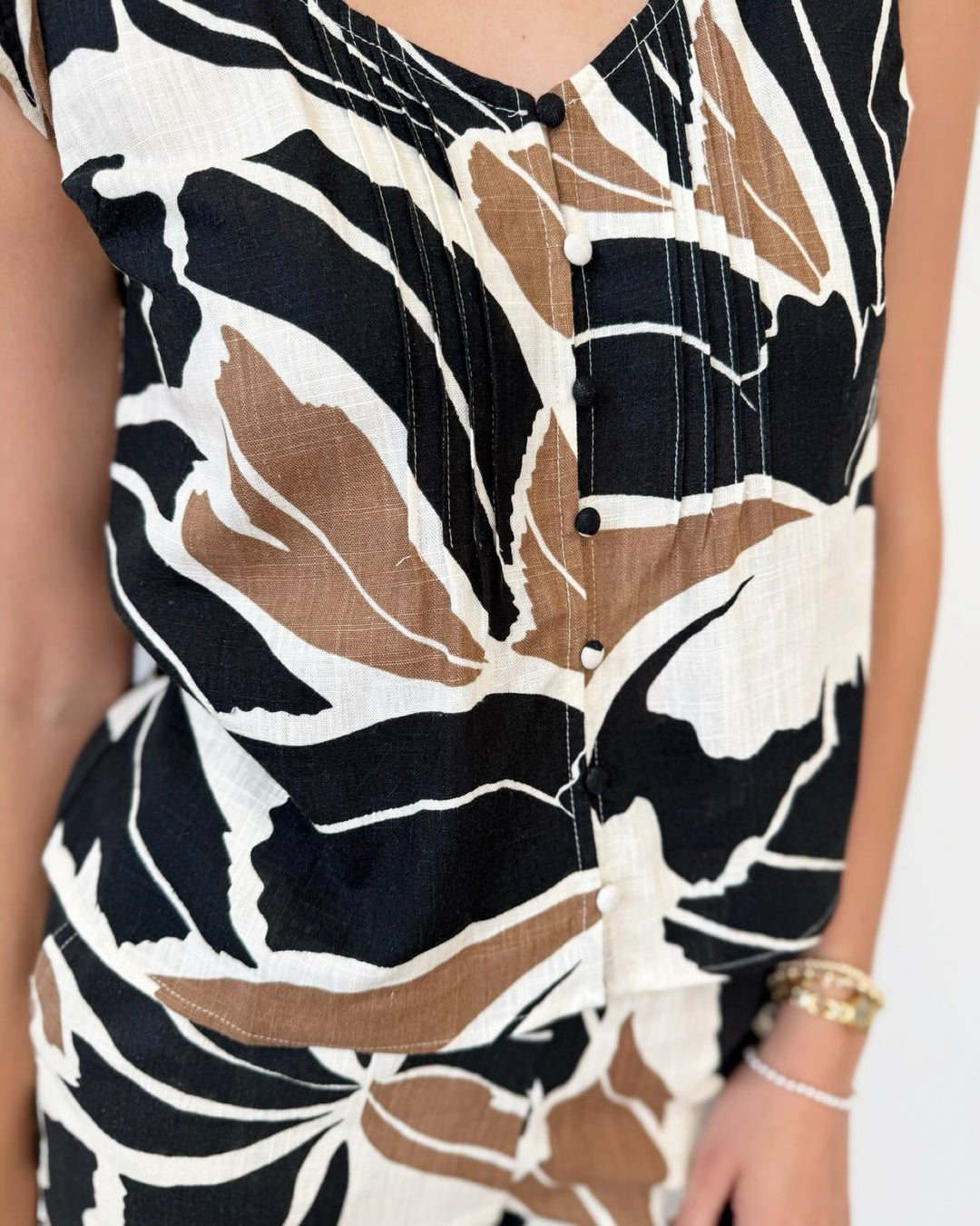 Sanctuary Within Time Button Linen Shell