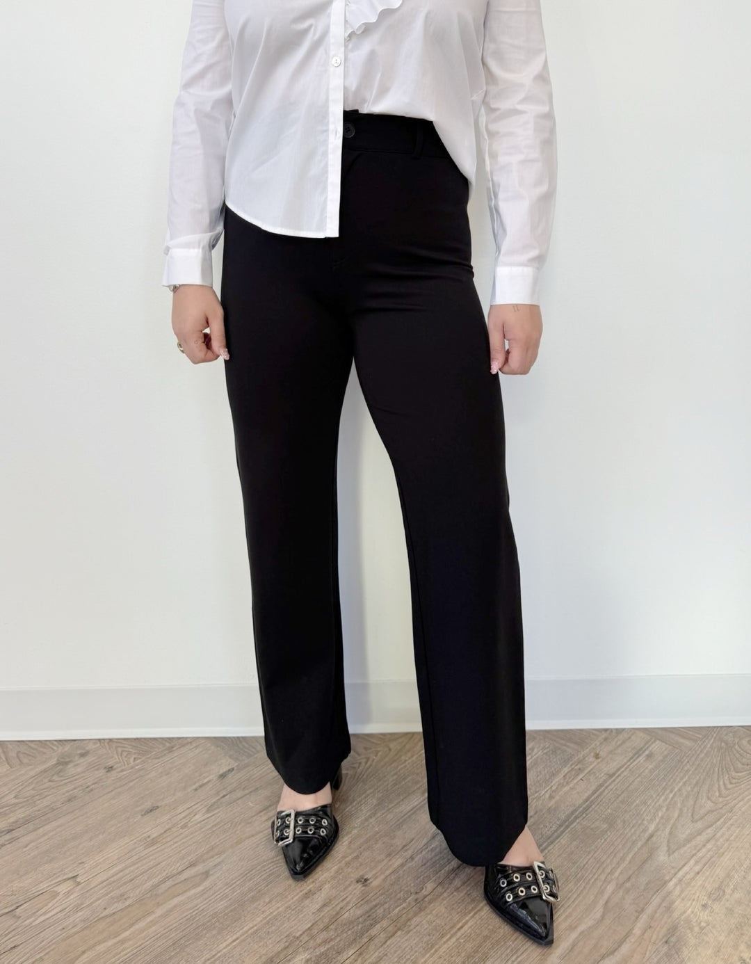 Emilia Straight Leg Pant