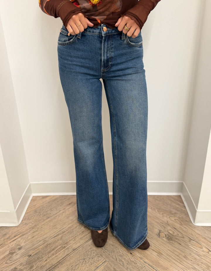 Pistola Vivian Mid Rise Wide Leg Jean