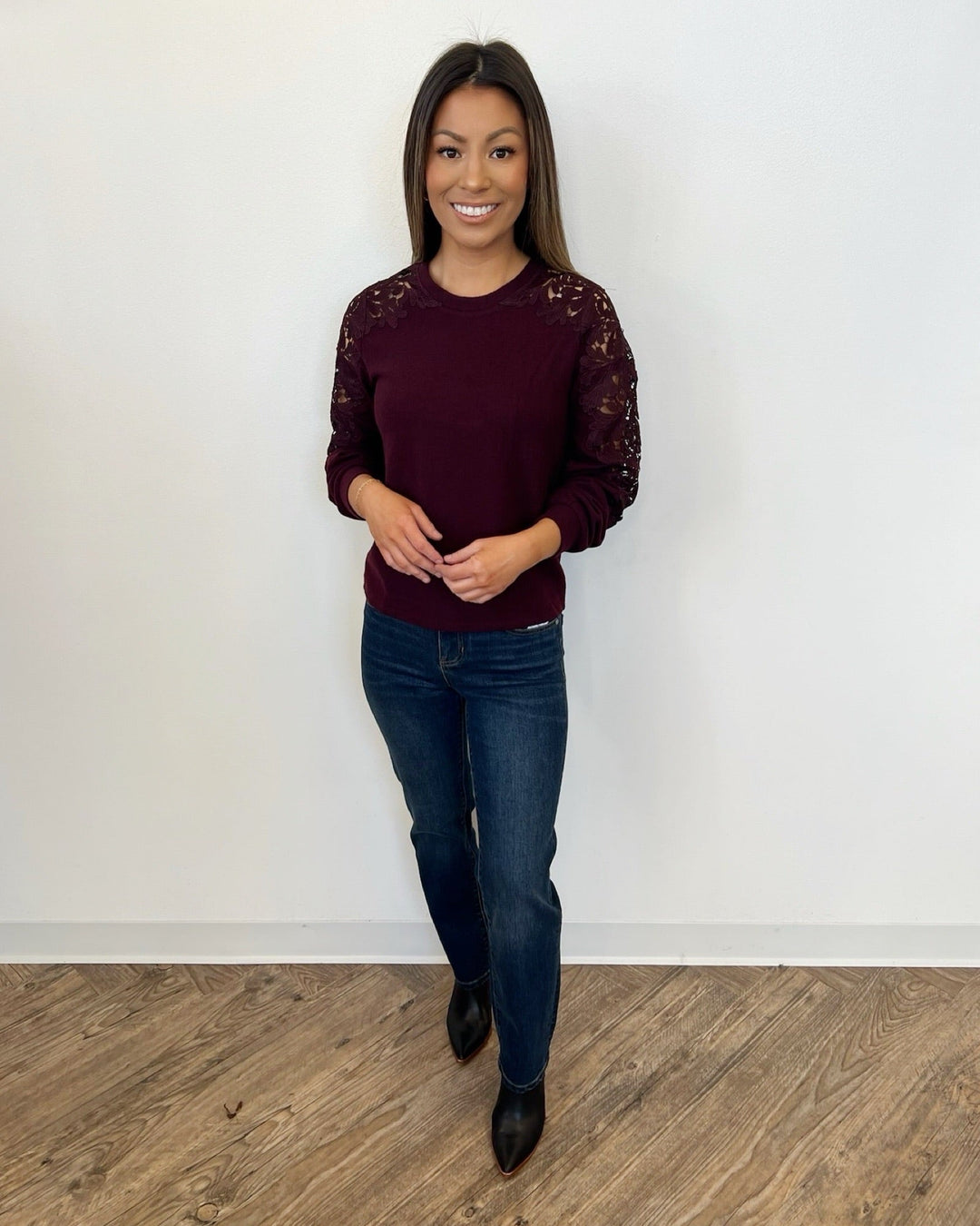 Astor Lace SweaterLM8H89KN20