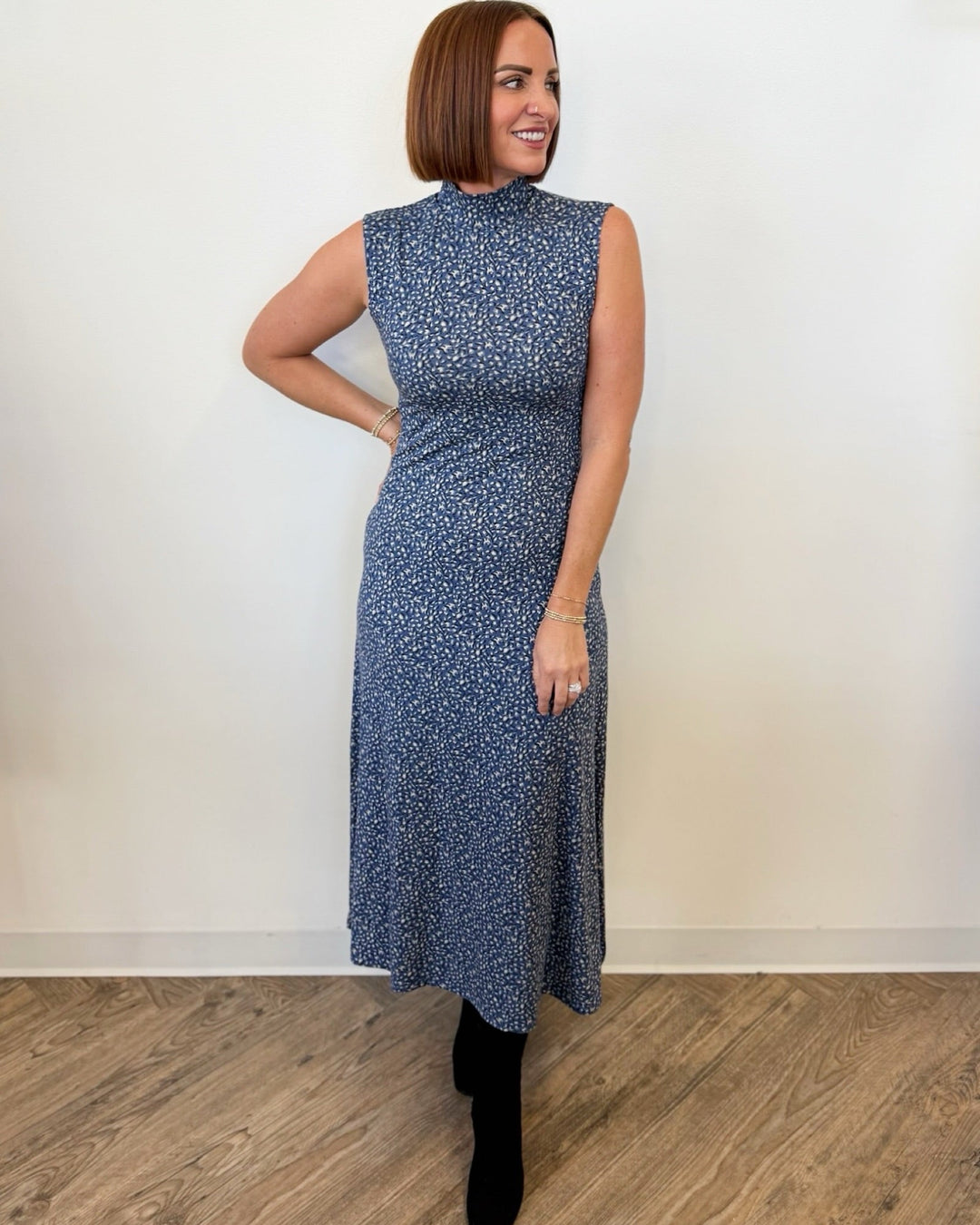 Carmena Printed Sleeveless DressDress