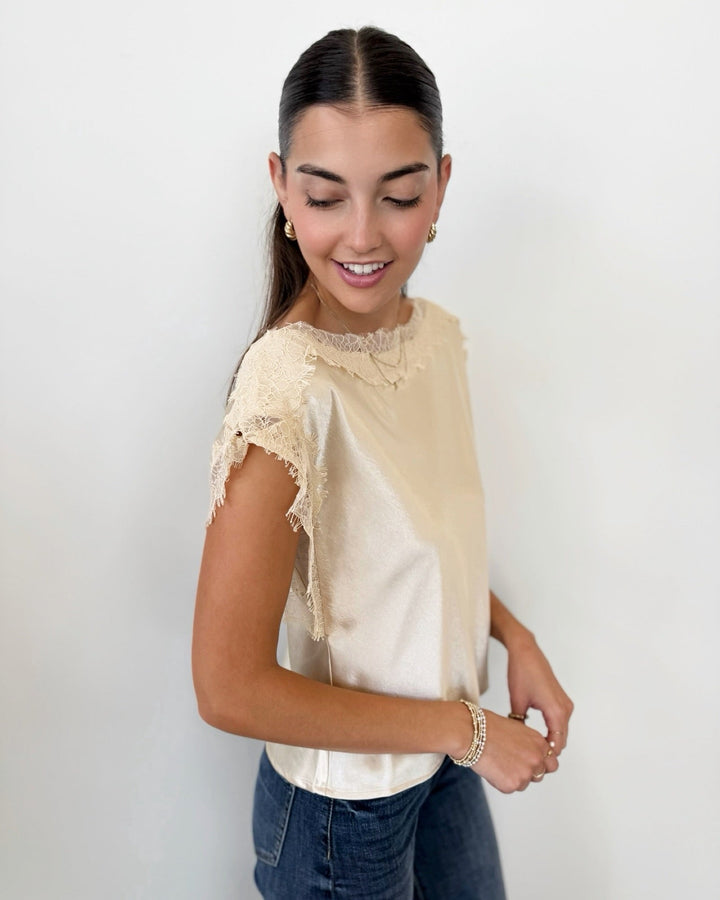 Chris Lace Trim Topshort sleeve top