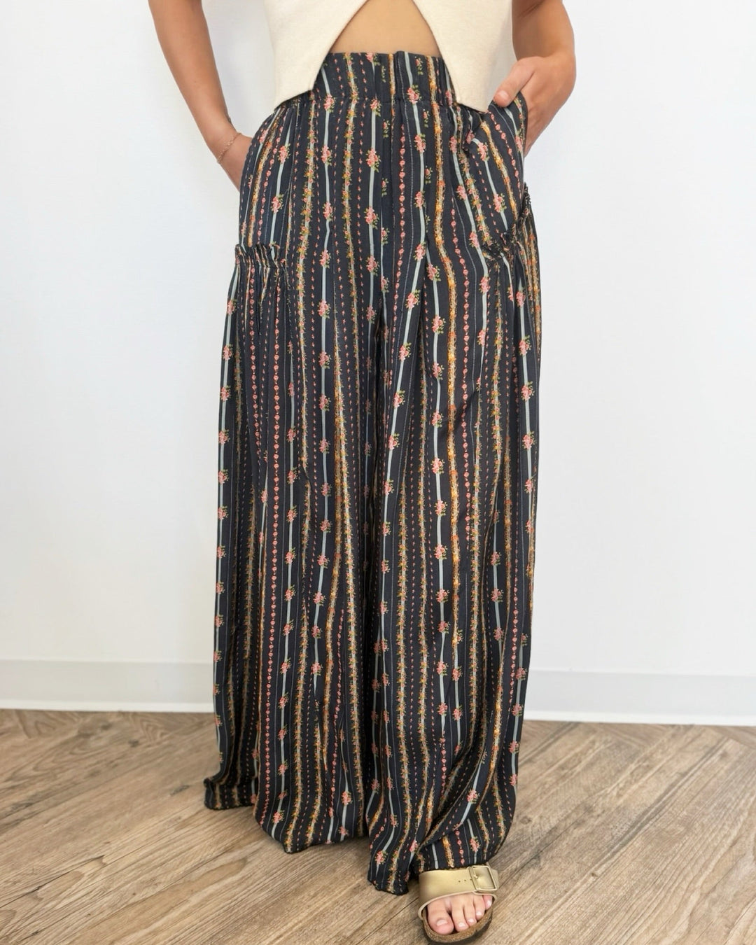 Collie Printed Wide Leg PantsPant