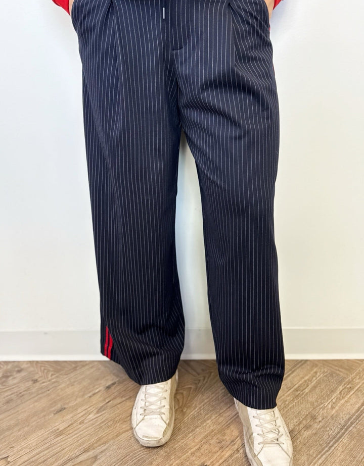 Comet Pleated Trouser with Side StripeLM7B13TL70