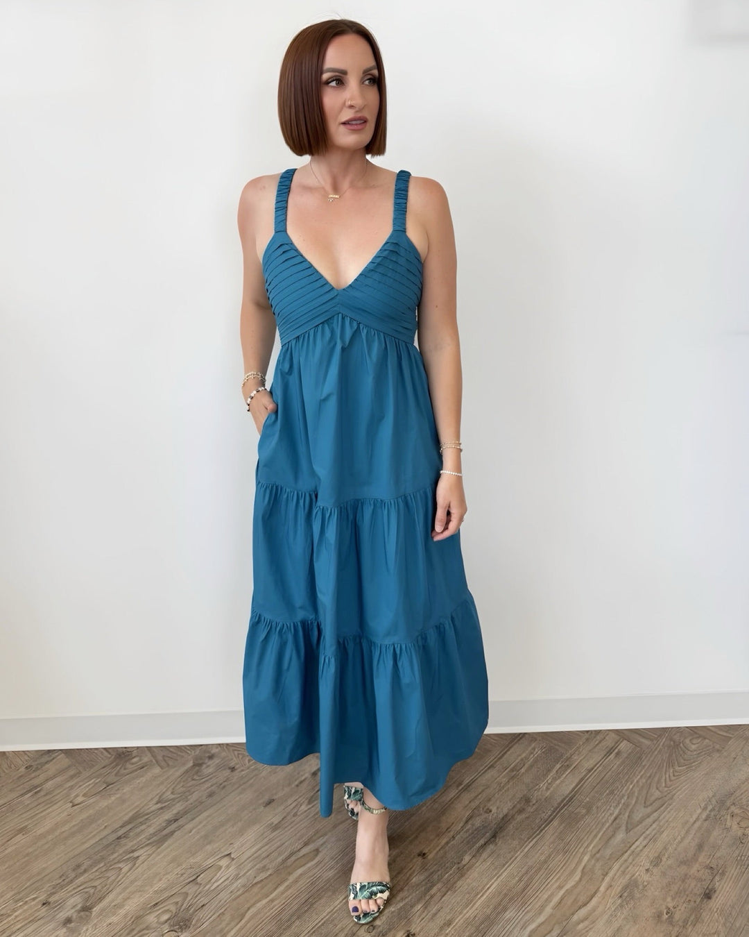 Delco V Neck Sleeveless Maxi DressMaxi Dress