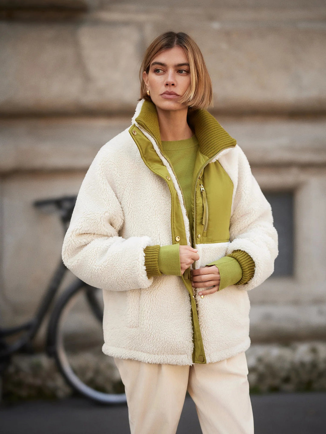 Della Reversible Jacketjacket