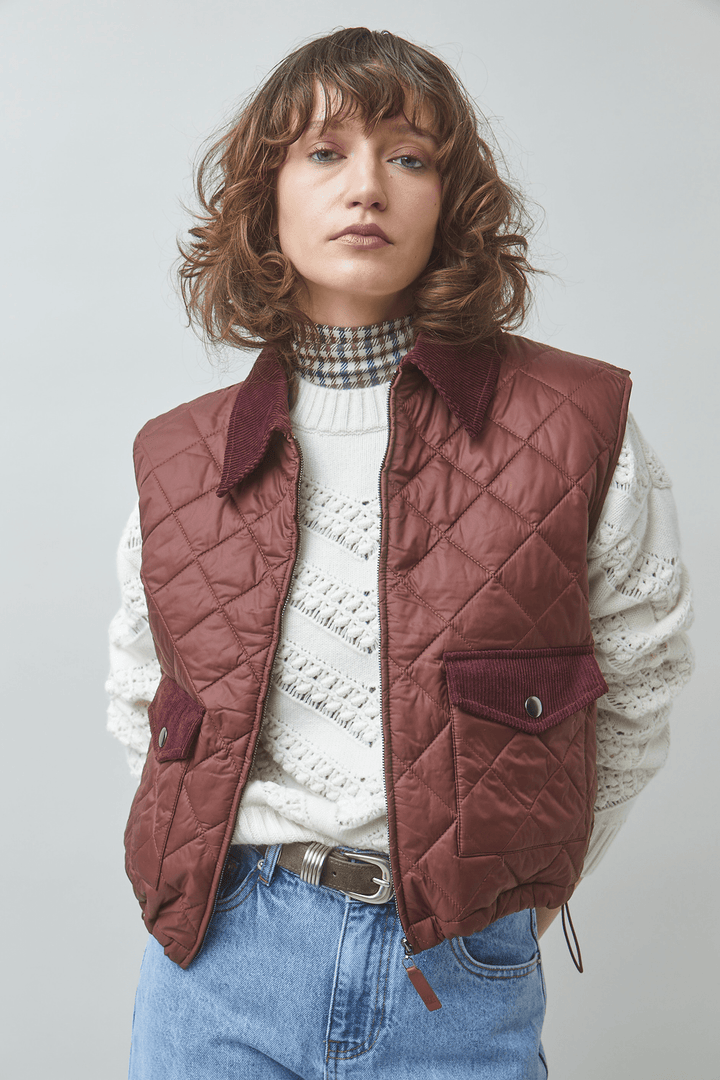 Djess Quilted Vest with Velvet Trimvest