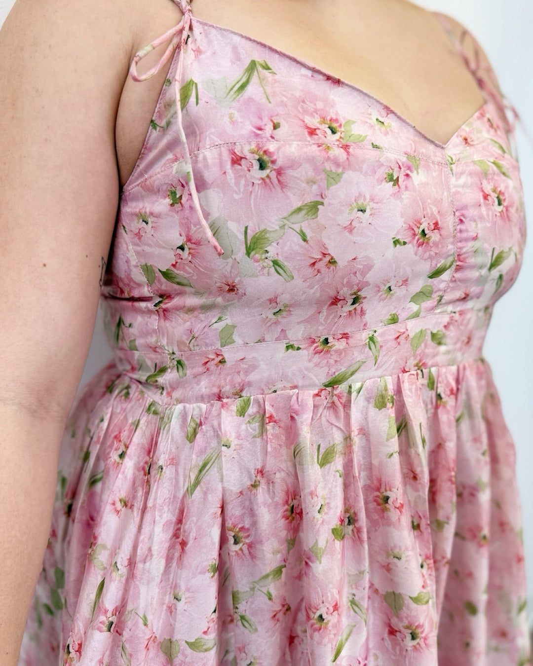 Ella Floral Midi DressMidi Dress