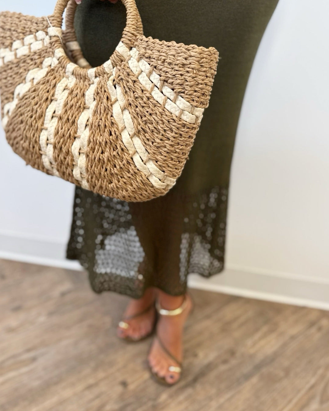 Emrielle Fitted Knit Midi SkirtMidi Skirt