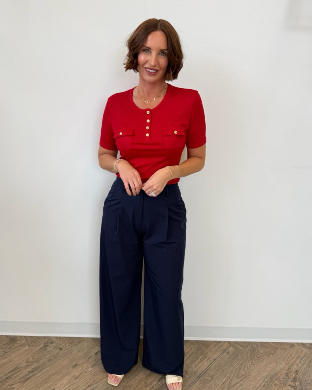Eva Short Sleeve Ribbed Top with Gold Hardwareshort sleeve top