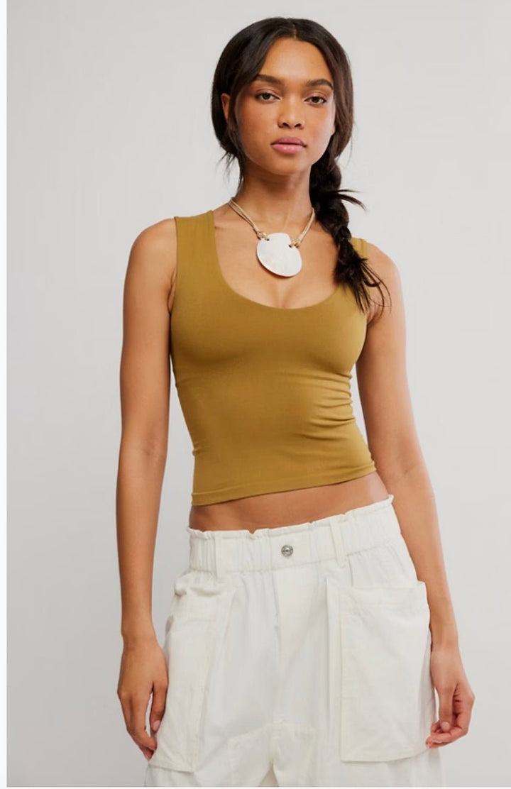 Free People Clean Lines Muscle Camicami