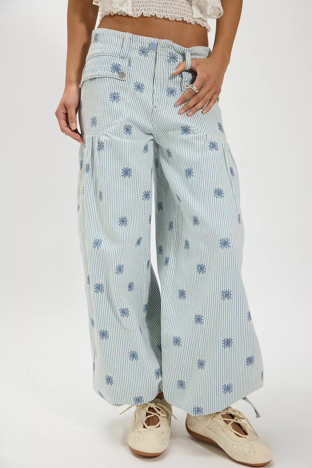 Free People Lotus Embroidered Railroad Balloon Jeansbarrel jeans