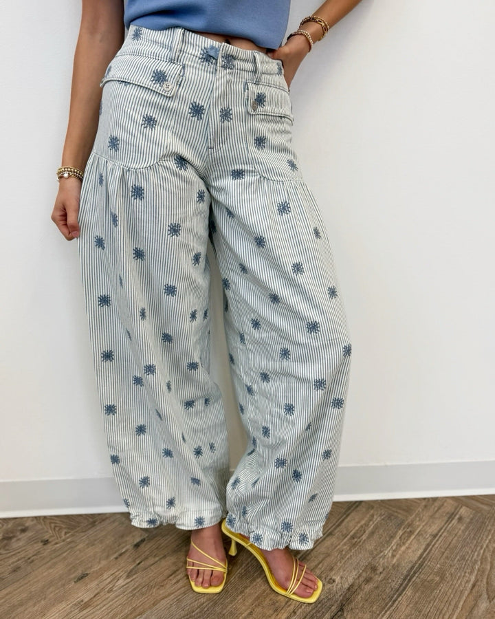 Free People Lotus Embroidered Railroad Balloon Jeansbarrel jeans