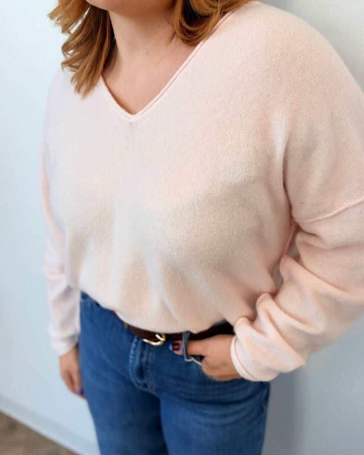 Free People See Me V-Neck Pulloverlong sleeve knit