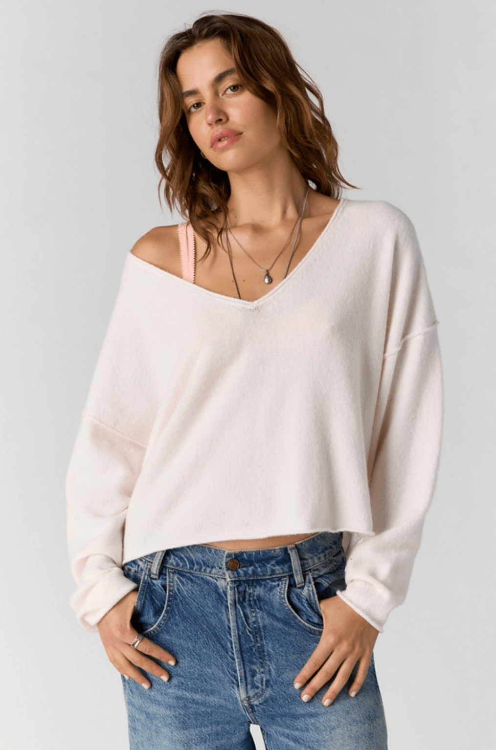 Free People See Me V-Neck Pulloverlong sleeve knit