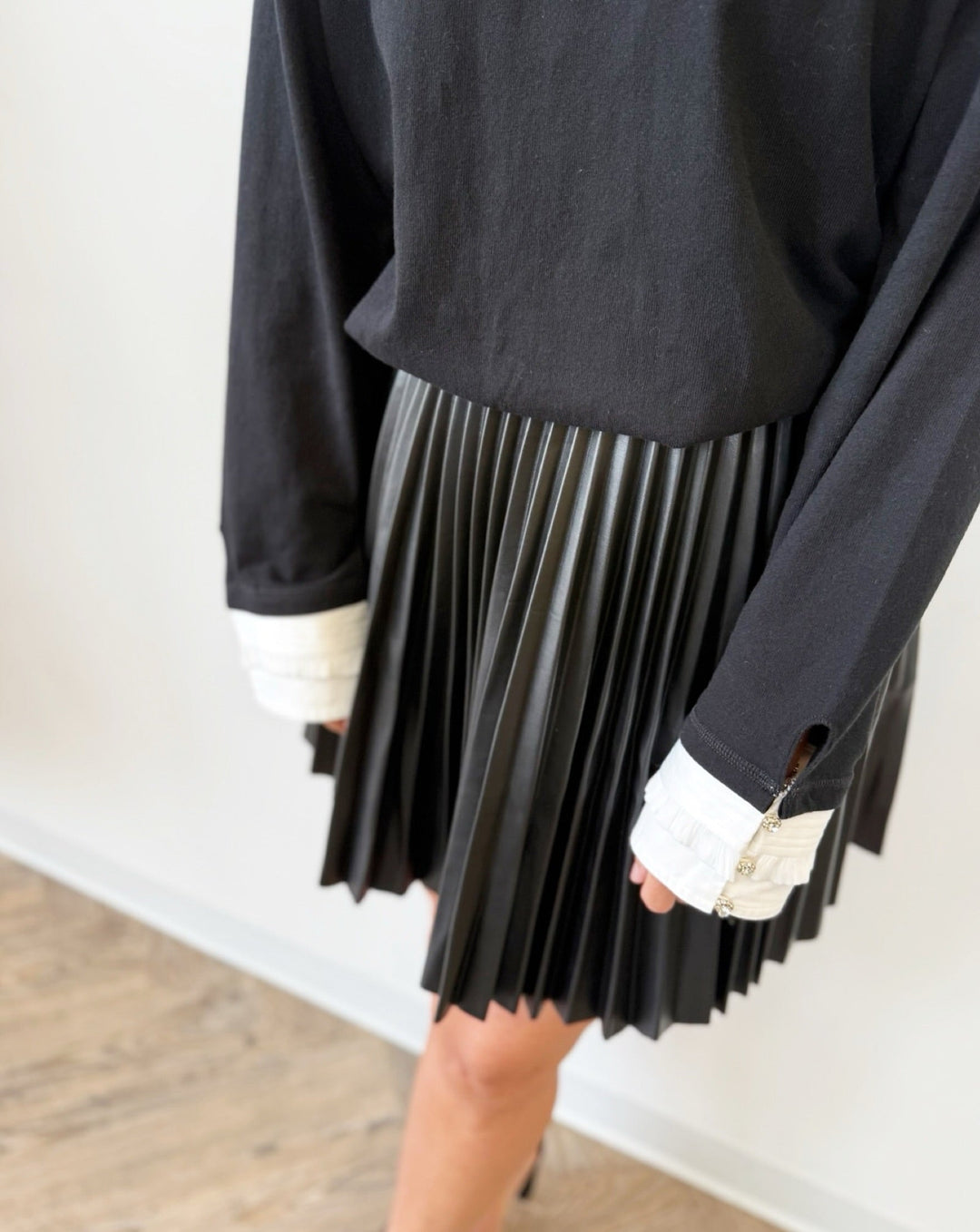 Gena Faux Leather Pleated Skirtskirt