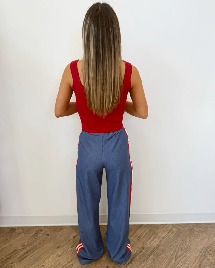 Genevive Sleeveless Knit Topknit top