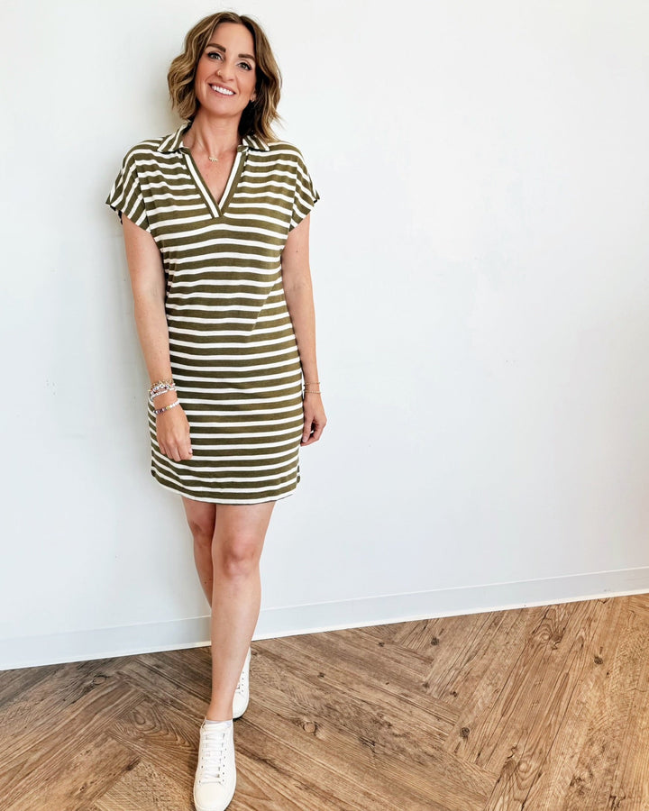 Gili T-Shirt Collared DressDress