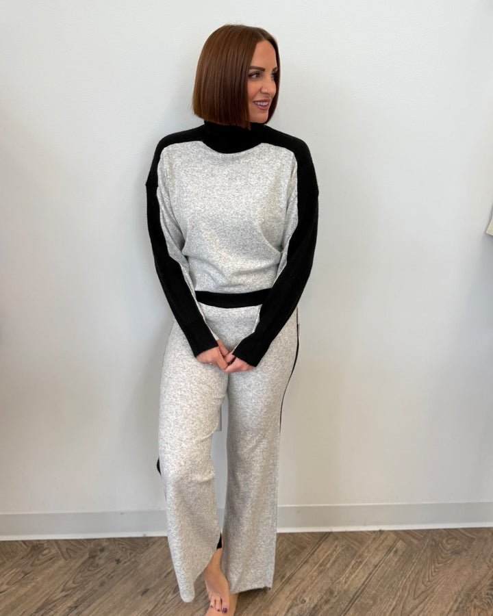 Giselle Two Tone Turtle Neck