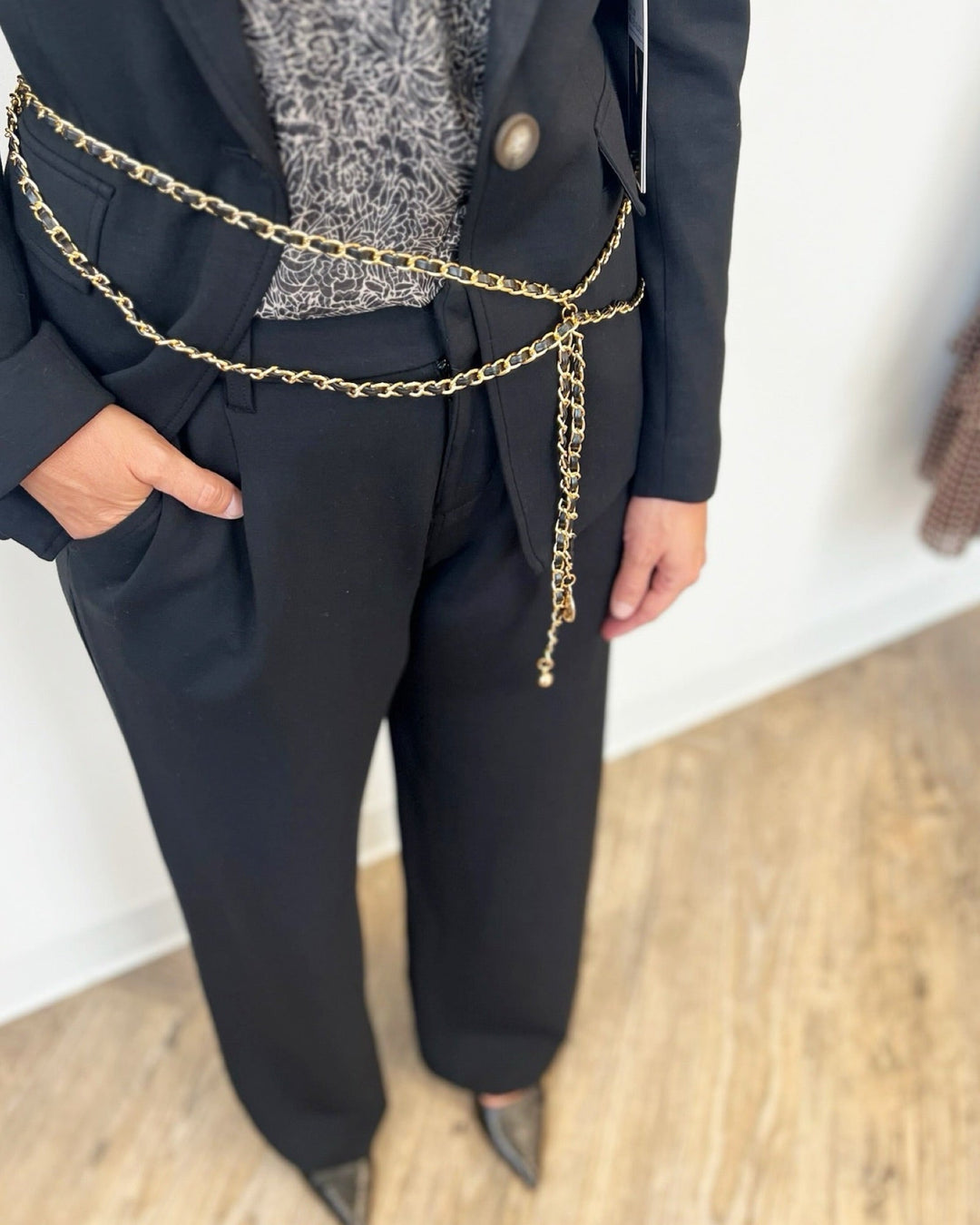 Hillary Belted BlazerBlazer