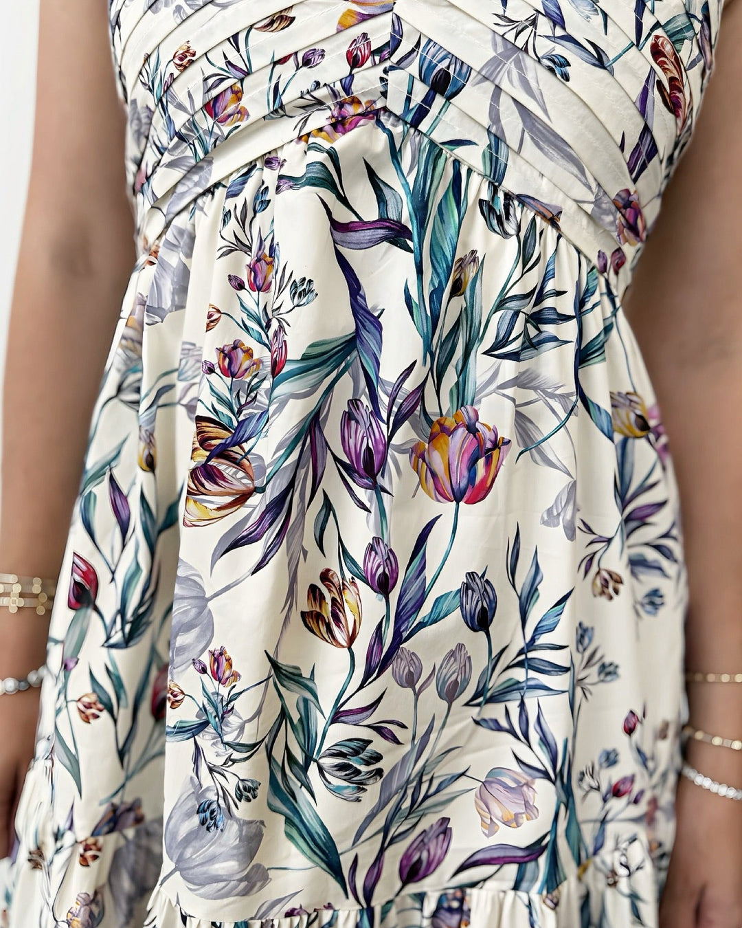 Iris V Neck Maxi DressDress