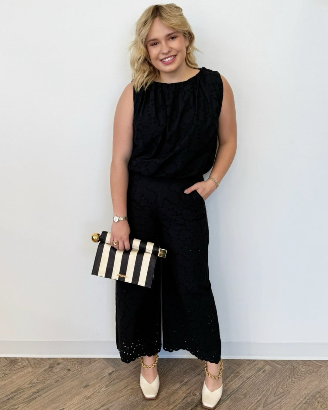 Jane Eyelet Wide Leg Pull on Pantwide leg pant