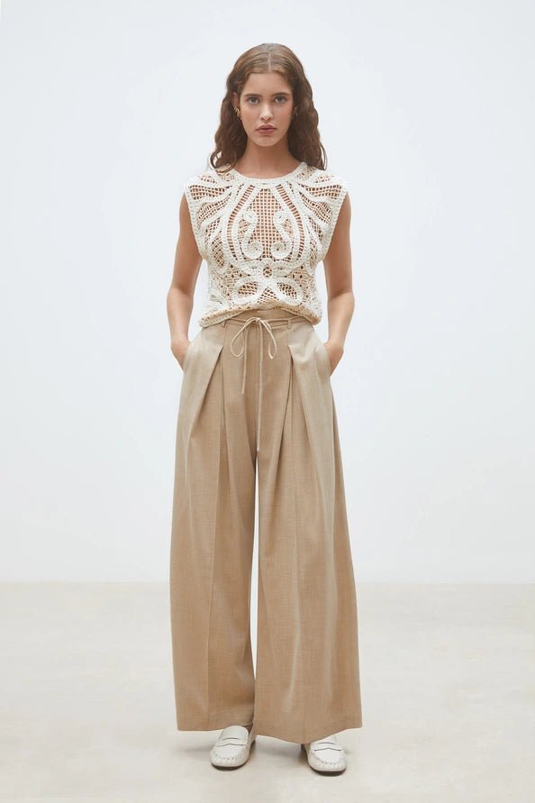 Jeff Wide Leg Darted Pantwide leg trouser