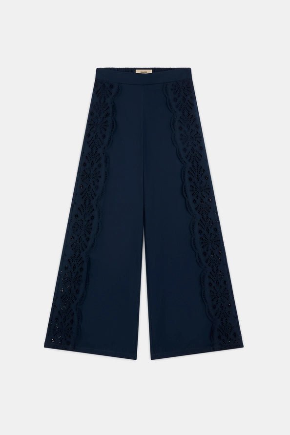 Jules Embroidered Flared Pantspull on pant