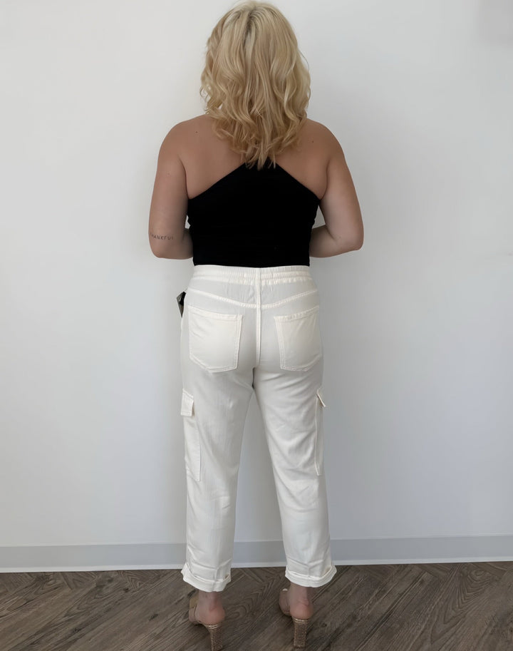 Keelee Sleeveless Halter TopTop
