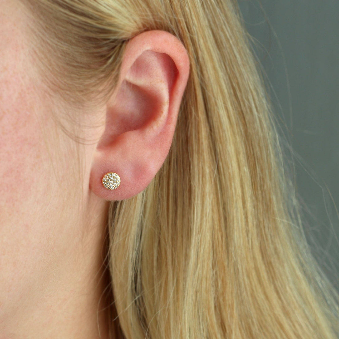 Kris Nations Round Crystal Stud EarringsE564-G