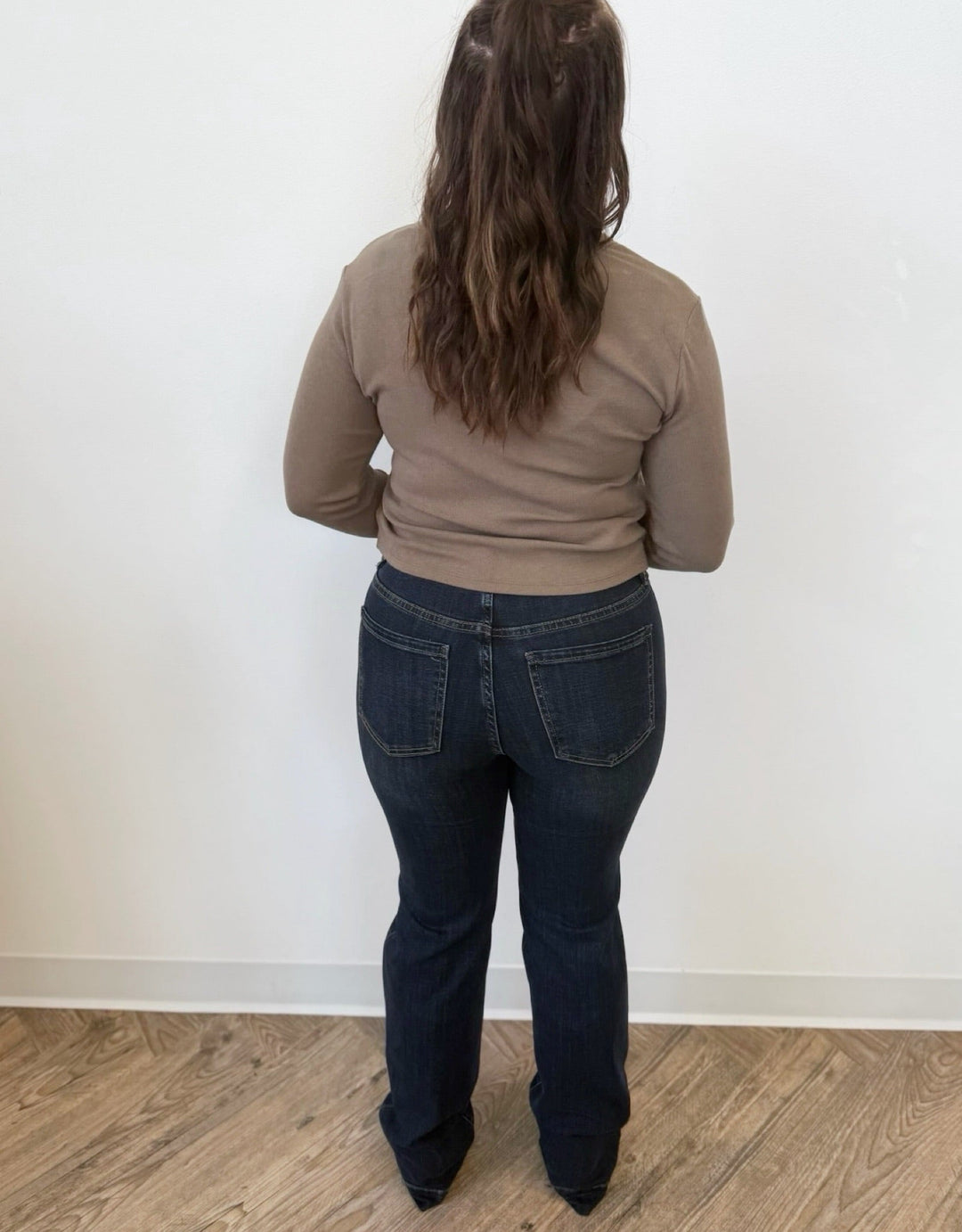 Leah Bootcut Jeans With Welt PocketsLM4369CH4