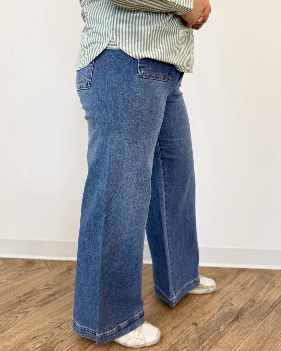 Leon Wide Leg Denim with Front Patch Pocketsdenim