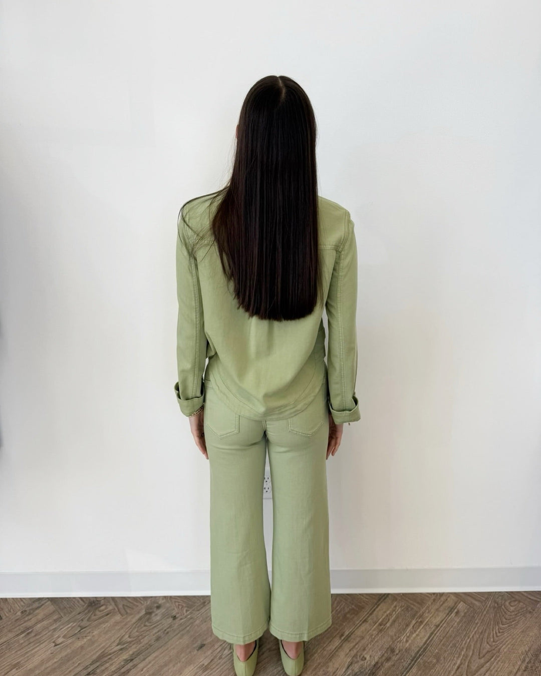 Liverpool High Waist Crop Wide Leg Utility PantsLM7B43QTA