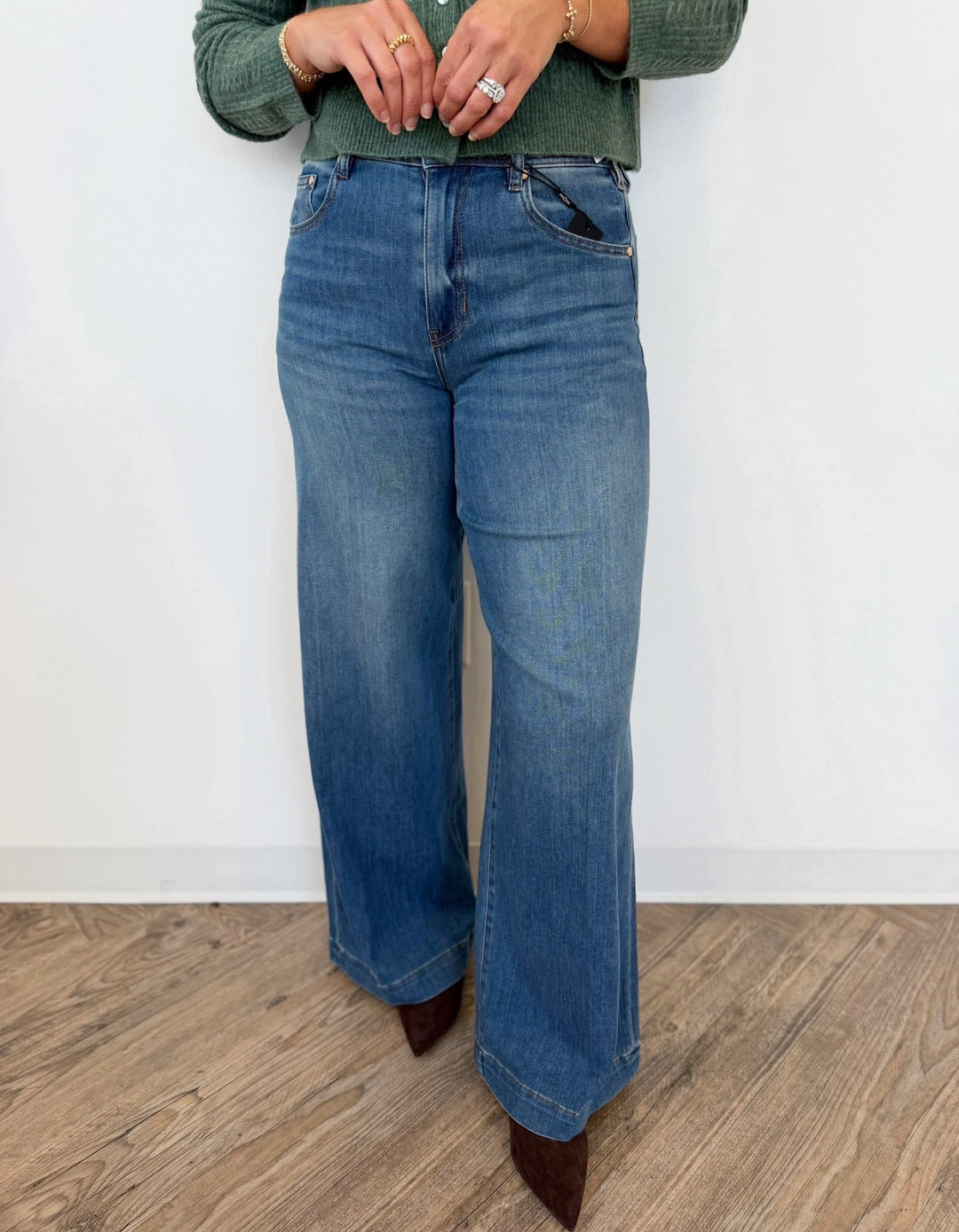 Liverpool Kit High Rise Relaxed Wide Leg JeanLM7B56SSL