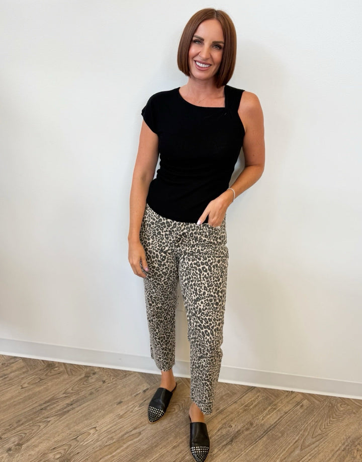 Mads Ankle Length Pant with Raw HemPant