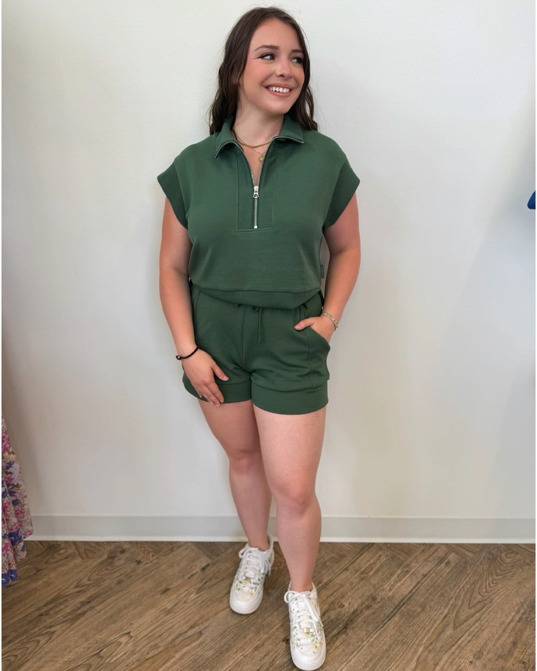 Maomi Sleevless Half Zippullover