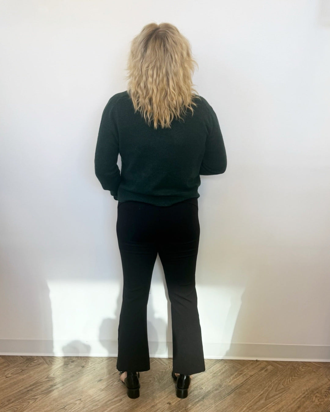 Maysa Crop Flare with Button DetailsLM4725M42