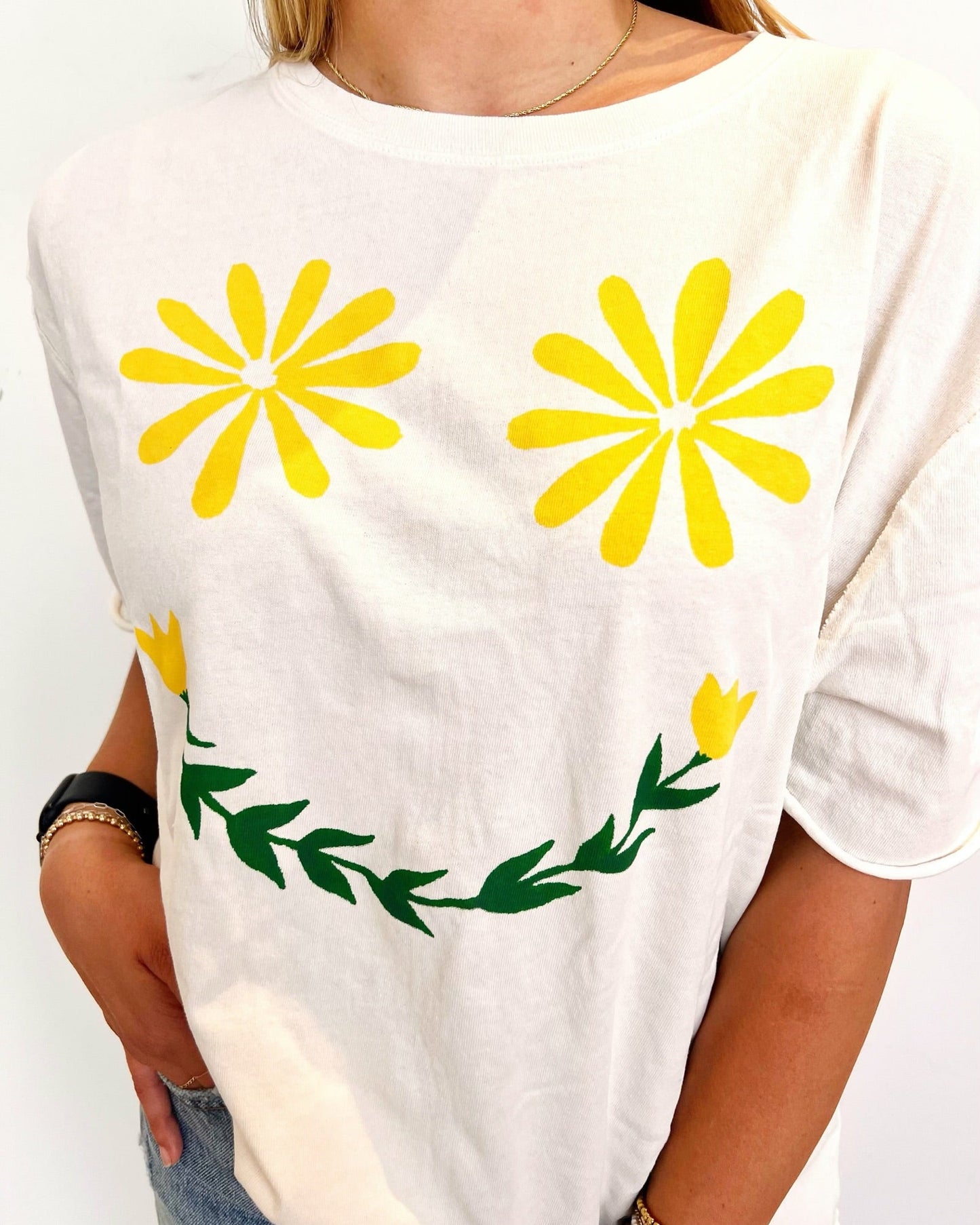 Miley Smiley Graphic T-ShirtT SHIRT