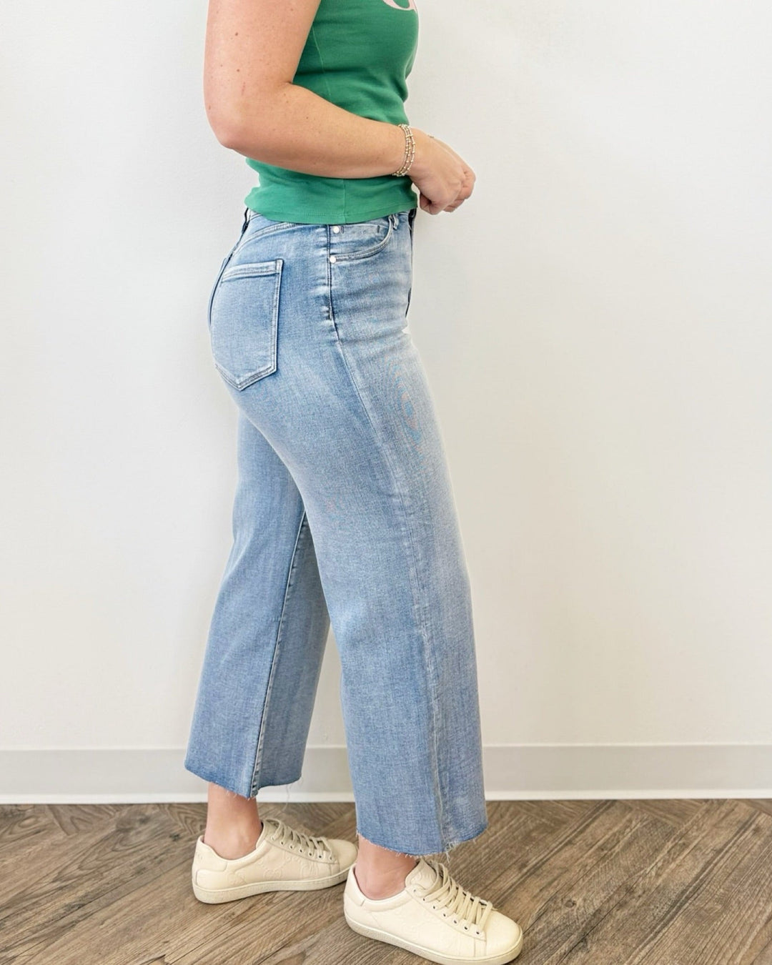 Remy Crop Wide Leg JeansDenim Jeans