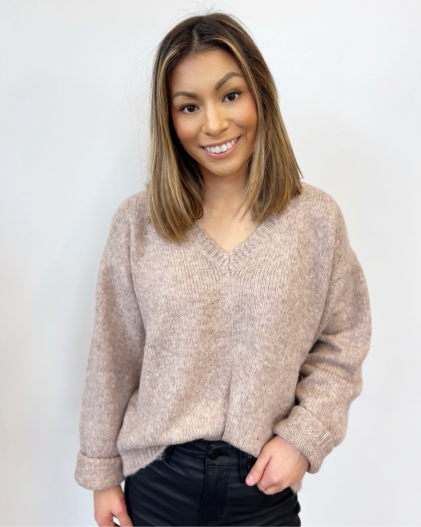 Saelah V Neck SweaterSweater