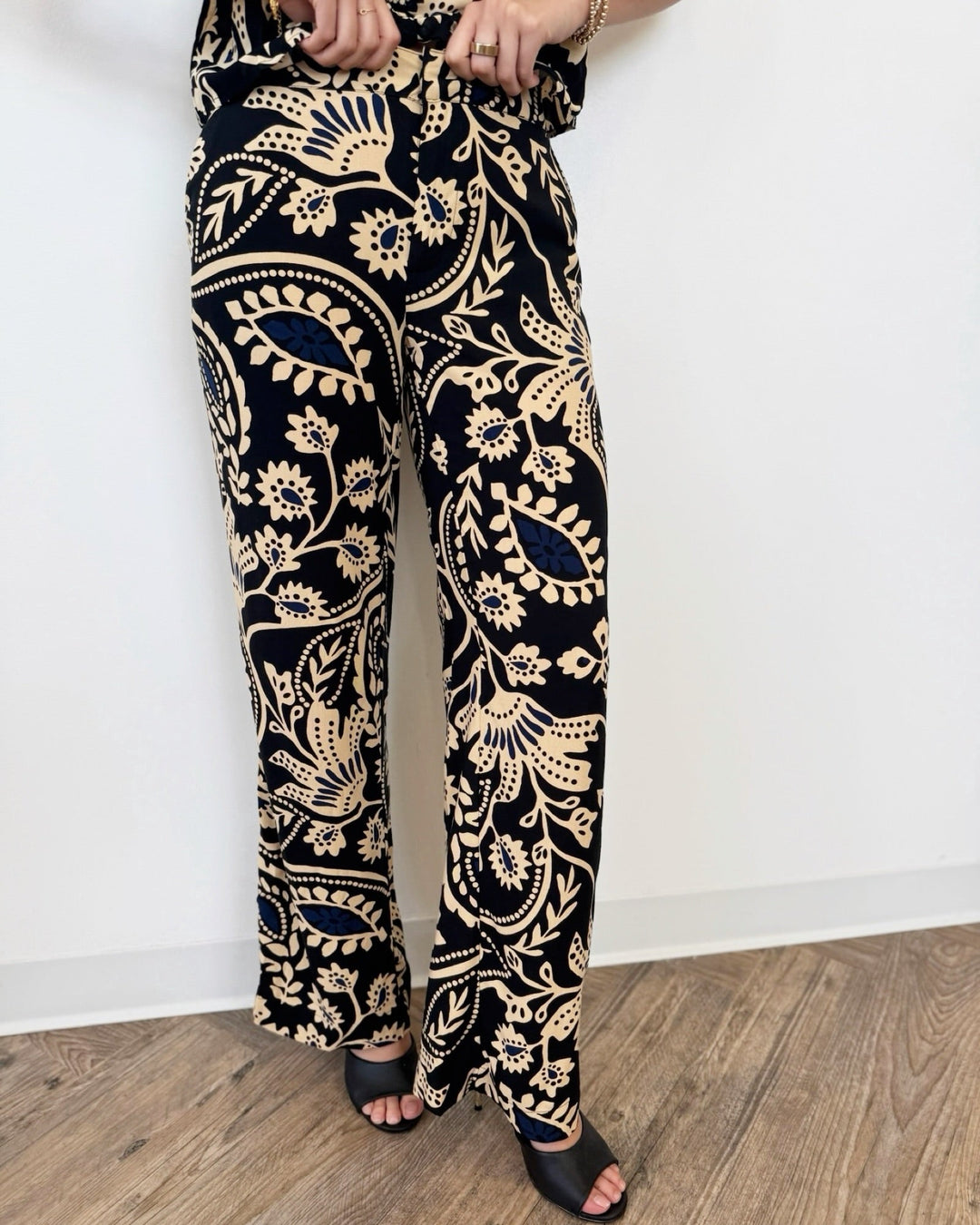 Sanctuary Away Again Soft Pantwide leg trouser