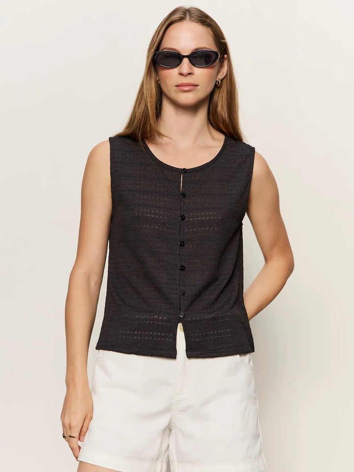 Sanctuary Textured Vacation Shellsleeveless top