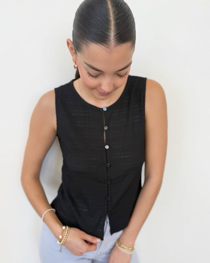 Sanctuary Textured Vacation Shellsleeveless top
