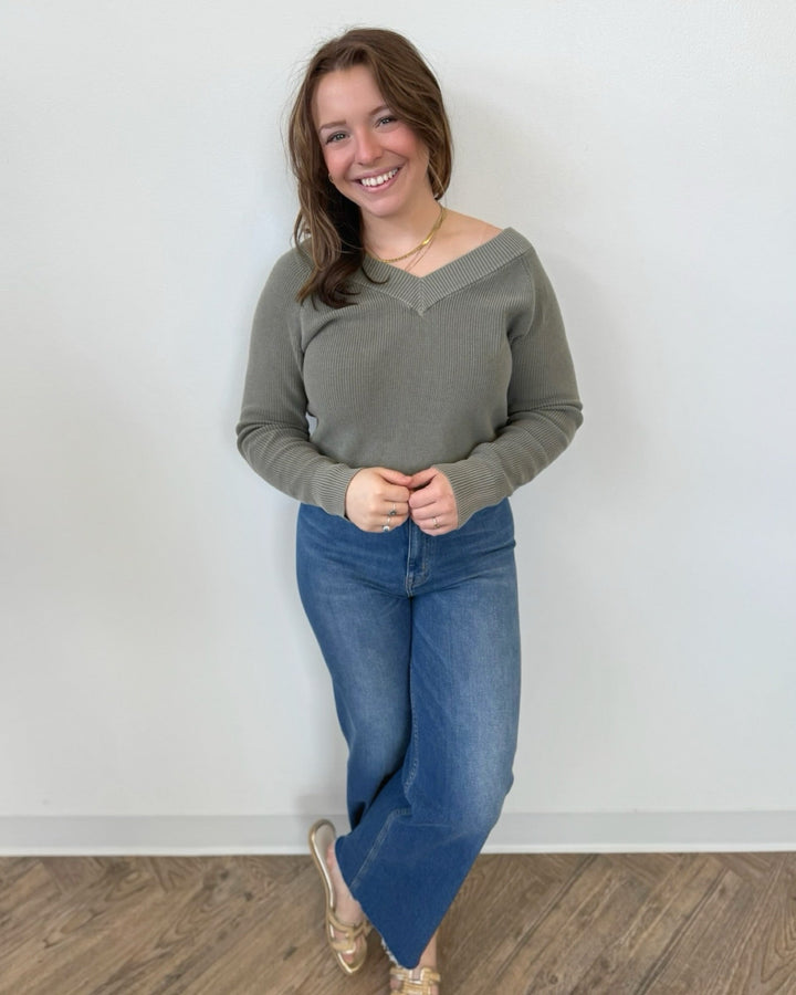 Sawyer Long Sleeve V - Neck Sweaterlong sleeve knit