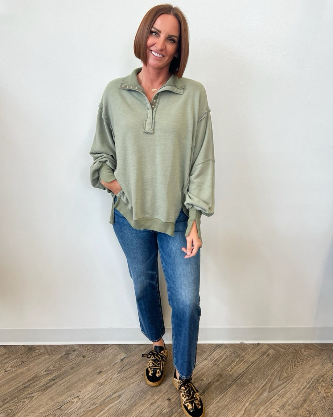 Shiloh Oversized Henley Pulloverpullover