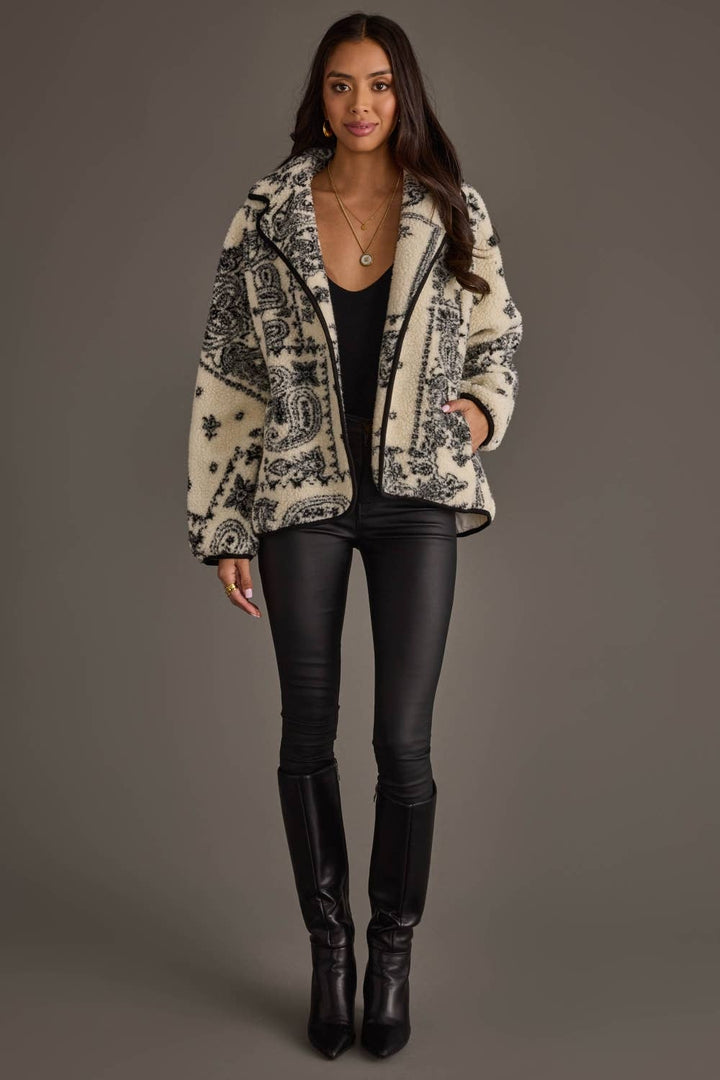 White &amp; Black Paisley Fleece CoatiganCoatiganCL-JK-1359