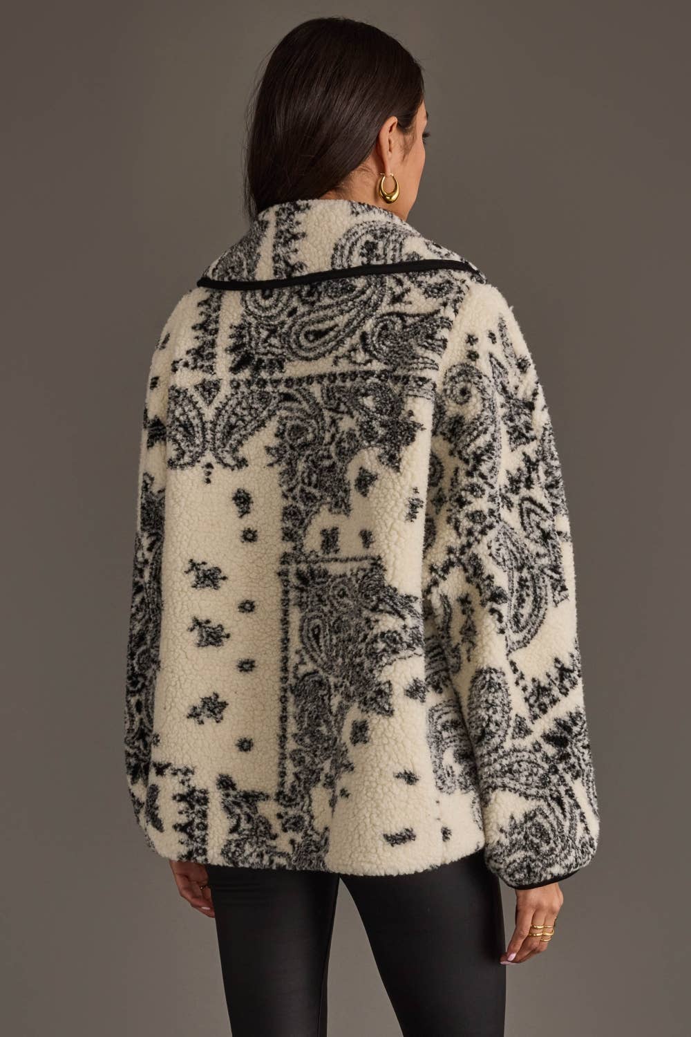 White &amp; Black Paisley Fleece CoatiganCoatiganCL-JK-1359